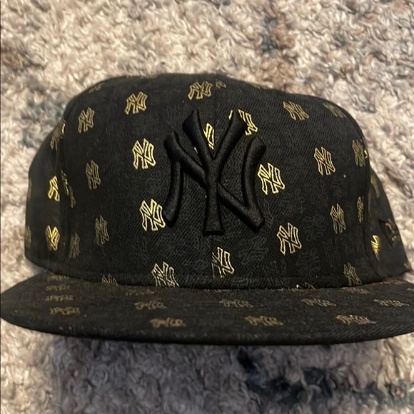 New Era Other - New Era Black and Gold NY Yankees Cap